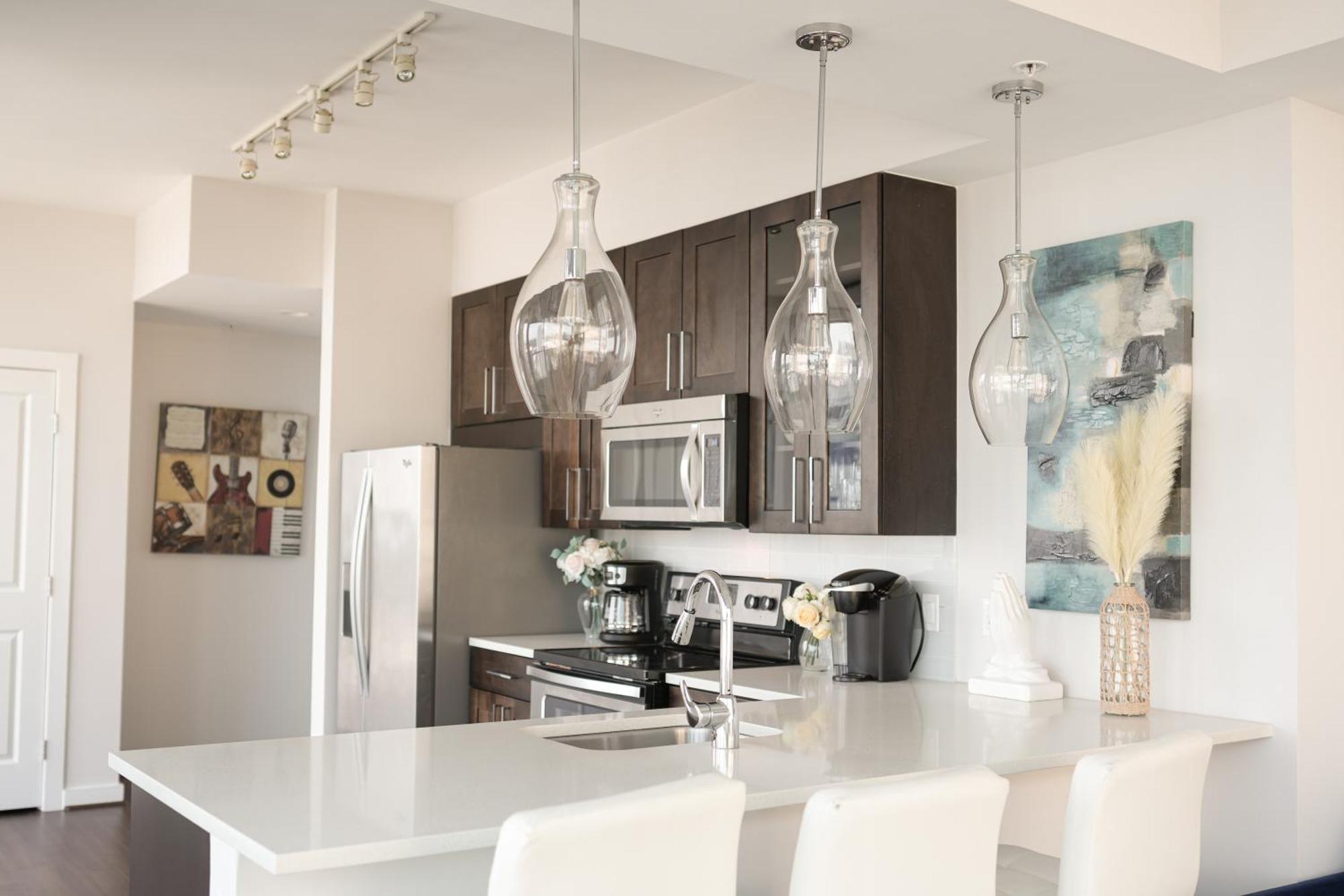 Luxury Boutique Condo In North Атланта Экстерьер фото